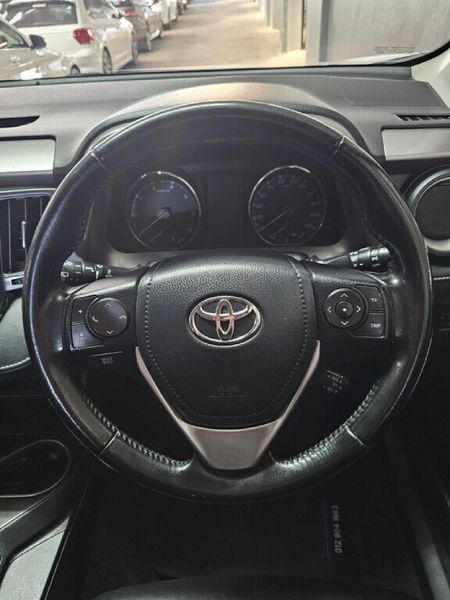 2018-Toyota-RAV4-22-D-VX-Auto_8