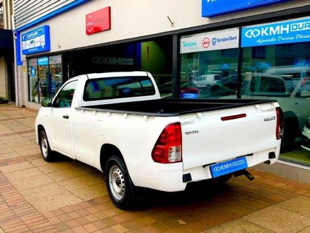 2017-Toyota-Hilux-20-VVTi-Single-Cab_3