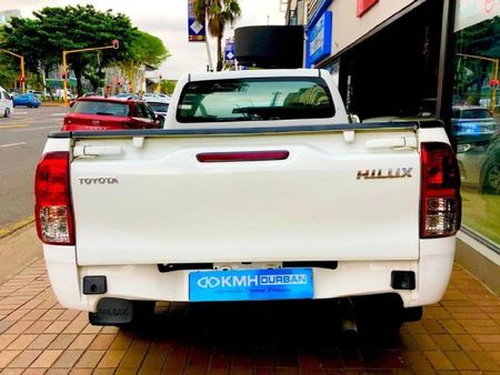 2017-Toyota-Hilux-20-VVTi-Single-Cab_4
