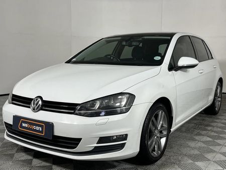 2015-Volkswagen-Golf-VII-14-TSI-Comfortline-Auto_0