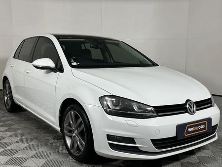 2015-Volkswagen-Golf-VII-14-TSI-Comfortline-Auto_14