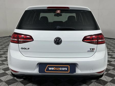 2015-Volkswagen-Golf-VII-14-TSI-Comfortline-Auto_16