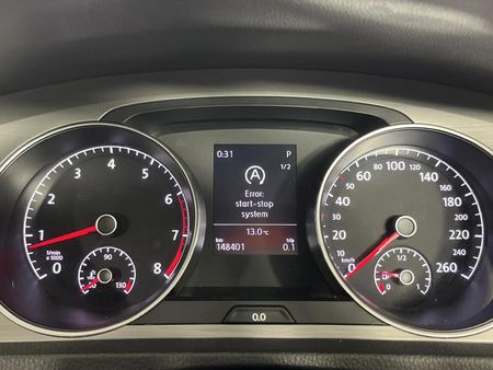 2015-Volkswagen-Golf-VII-14-TSI-Comfortline-Auto_2