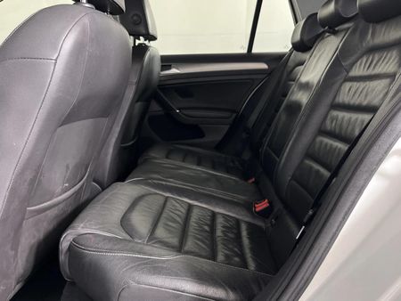 2015-Volkswagen-Golf-VII-14-TSI-Comfortline-Auto_3