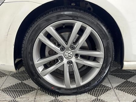 2015-Volkswagen-Golf-VII-14-TSI-Comfortline-Auto_4