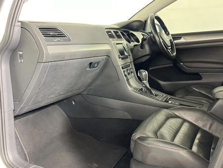 2015-Volkswagen-Golf-VII-14-TSI-Comfortline-Auto_8