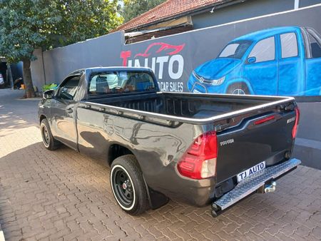 2021-Toyota-Hilux-24-GD-Single-Cab_6