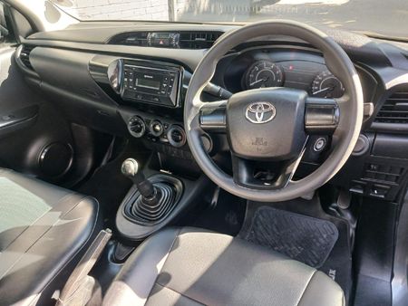 2021-Toyota-Hilux-24-GD-Single-Cab_7