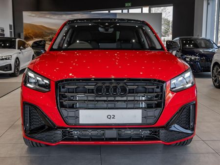 2024-Audi-Q2-35TFSI-Black-Edition_3