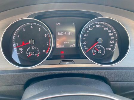 2015-Volkswagen-Golf-VII-14-TSI-Comfortline-Auto_10