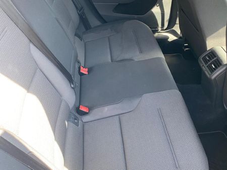 2015-Volkswagen-Golf-VII-14-TSI-Comfortline-Auto_12