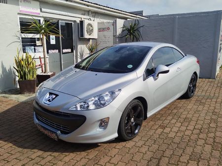 2011-Peugeot-308-CC-16-Auto_18
