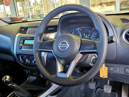 2023-Nissan-Navara-25-DDTi-SE-4X4-Single-Cab_14