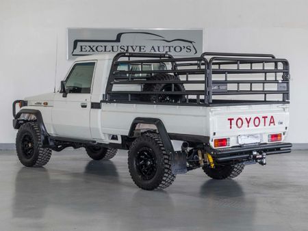 2000-Toyota-Land-Cruiser-70-42-Diesel-Single-Cab_3