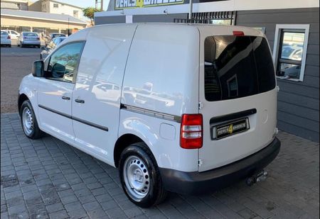 2017-Volkswagen-Caddy-16-TDI-55kW-SWB-Panel-Van_2