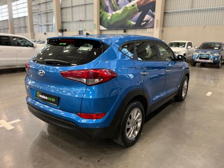 2017-Hyundai-Tucson-20-Premium_2
