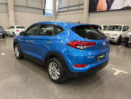 2017-Hyundai-Tucson-20-Premium_4