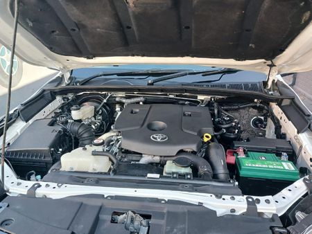 2019-Toyota-Fortuner-28-GD-6-4x4-Auto_10