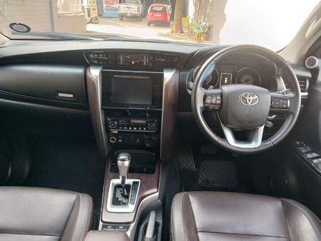 2019-Toyota-Fortuner-28-GD-6-4x4-Auto_5