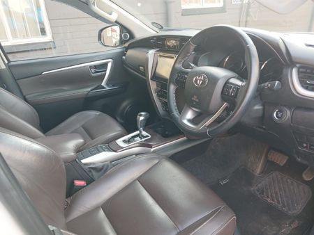 2019-Toyota-Fortuner-28-GD-6-4x4-Auto_6