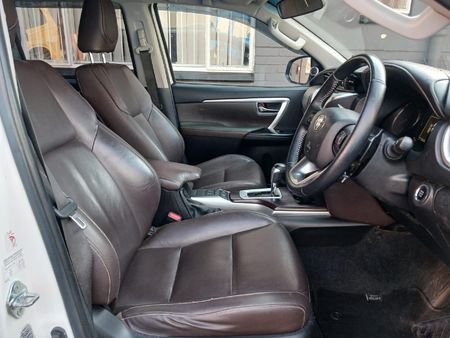 2019-Toyota-Fortuner-28-GD-6-4x4-Auto_7
