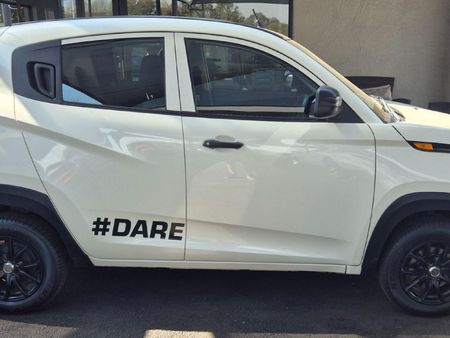 2020-Mahindra-KUV-100-12-K2-Dare_2