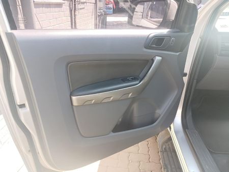 2016-Ford-Ranger-32-TDCi-XLS-4x4-SuperCab_9