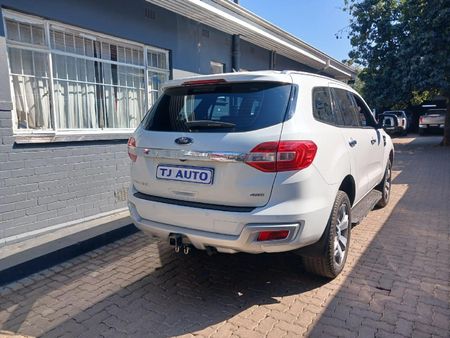 2016-Ford-Everest-32-TDCi-XLT-4x4-Auto_3