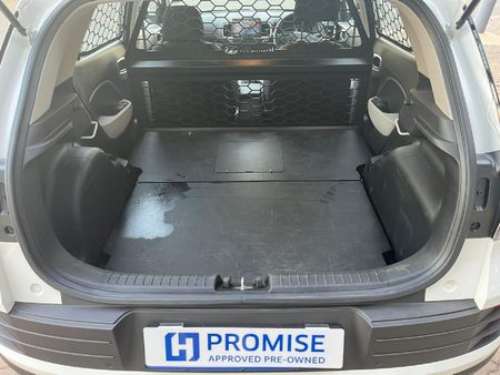 2024-Hyundai-Venue-12-Motion-Cargo-Panel-Van_12