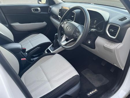 2024-Hyundai-Venue-12-Motion-Cargo-Panel-Van_8