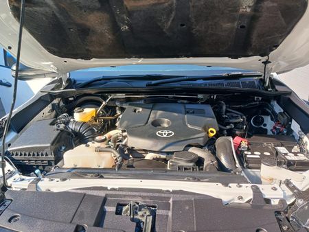 2022-Toyota-Hilux-24-GD-6-Raider-4x4-Double-Cab_12
