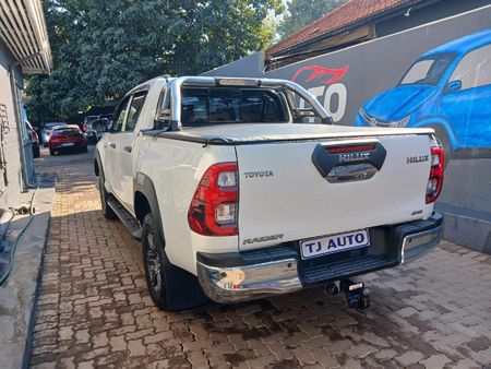 2022-Toyota-Hilux-24-GD-6-Raider-4x4-Double-Cab_5