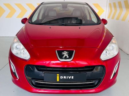 2013-Peugeot-308-GTi_1