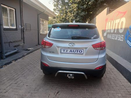 2015-Hyundai-ix35-20-Premium_6