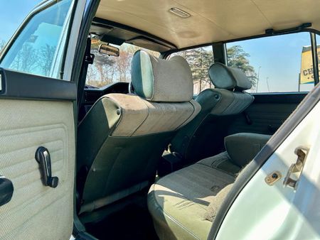 1982-BMW-5-Series-518i_15