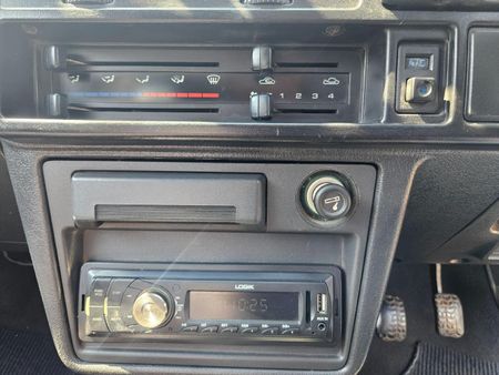 2001-Ford-Bantam-1600i-Leisure_10