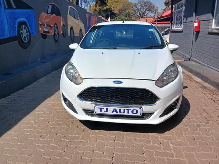 2015-Ford-Fiesta-14-Ambiente-5-dr_1