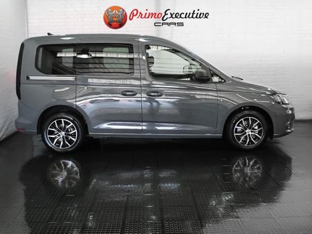 2022-Volkswagen-Caddy-Kombi-16i-7-seat_2