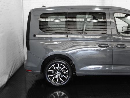 2022-Volkswagen-Caddy-Kombi-16i-7-seat_4