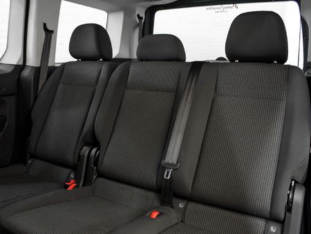2022-Volkswagen-Caddy-Kombi-16i-7-seat_8