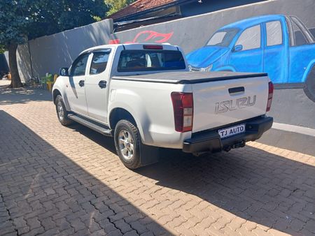 2021-Isuzu-D-Max-250-HO-Hi-Rider-Double-Cab_4