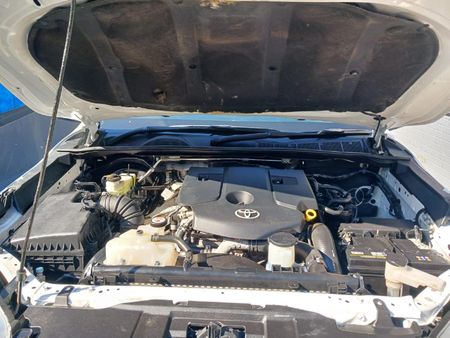2017-Toyota-Hilux-24-GD-6-Raised-Body-SRX-Single-Cab_11