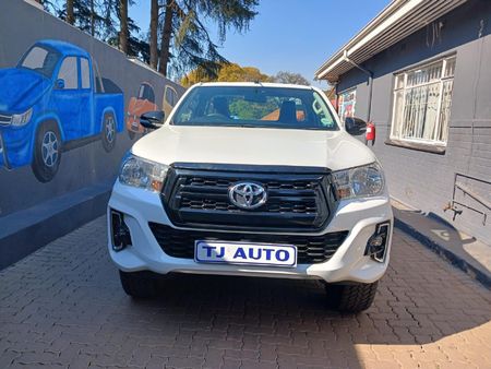 2017-Toyota-Hilux-24-GD-6-Raised-Body-SRX-Single-Cab_1