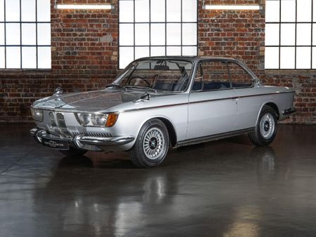 1969-BMW-2000-CS_0
