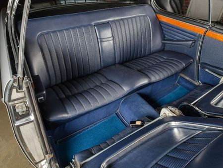 1969-BMW-2000-CS_10