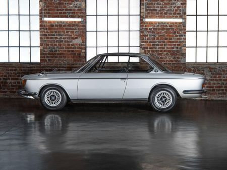 1969-BMW-2000-CS_1