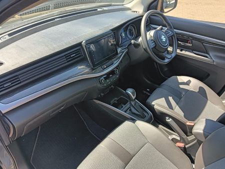 2026-Suzuki-XL6-15-GL-Auto_10
