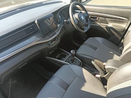 2026-Suzuki-XL6-15-GL_6