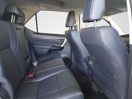 2024-Toyota-Fortuner-24-GD-6-4x4-Auto_5