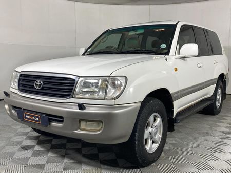 2001-Toyota-Land-Cruiser-100-V8-VX_0